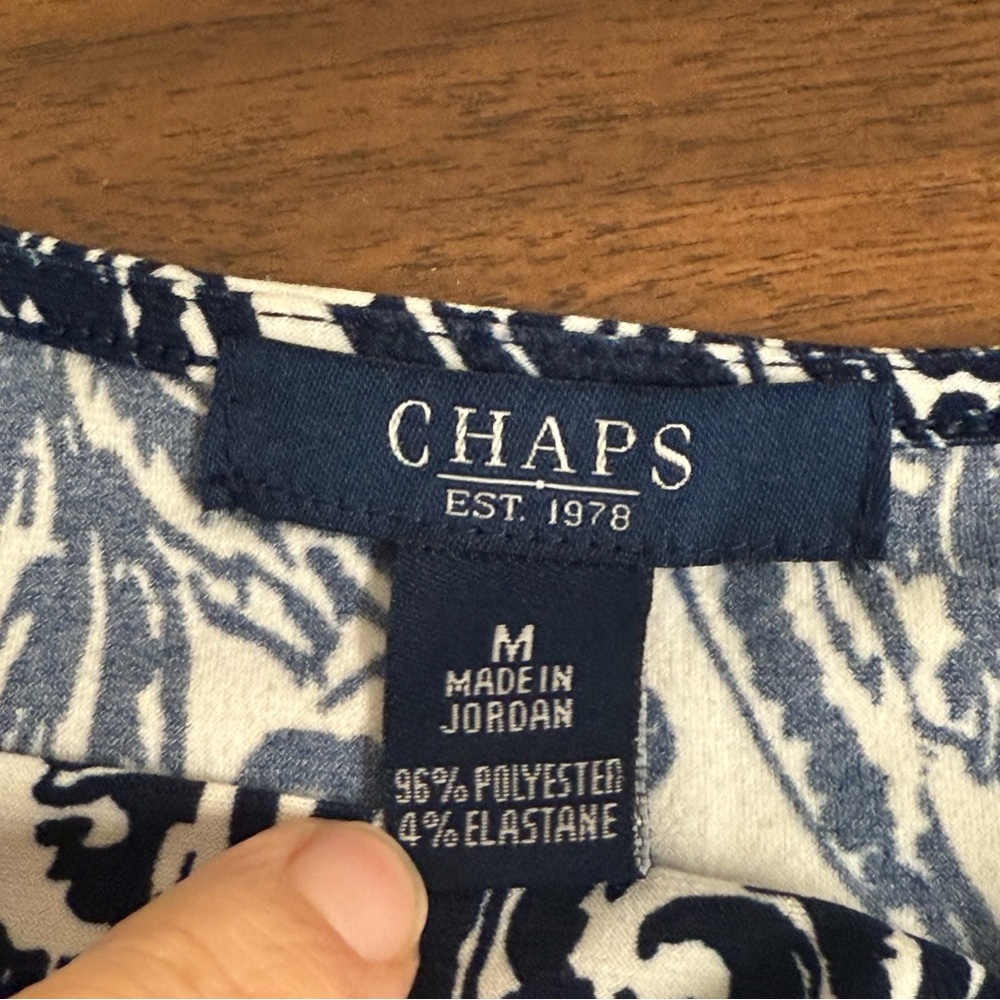 Chaps Navy White Paisley Cowl Neck Sleeveless Stretch Blouse Top M - Picture 5 of 7